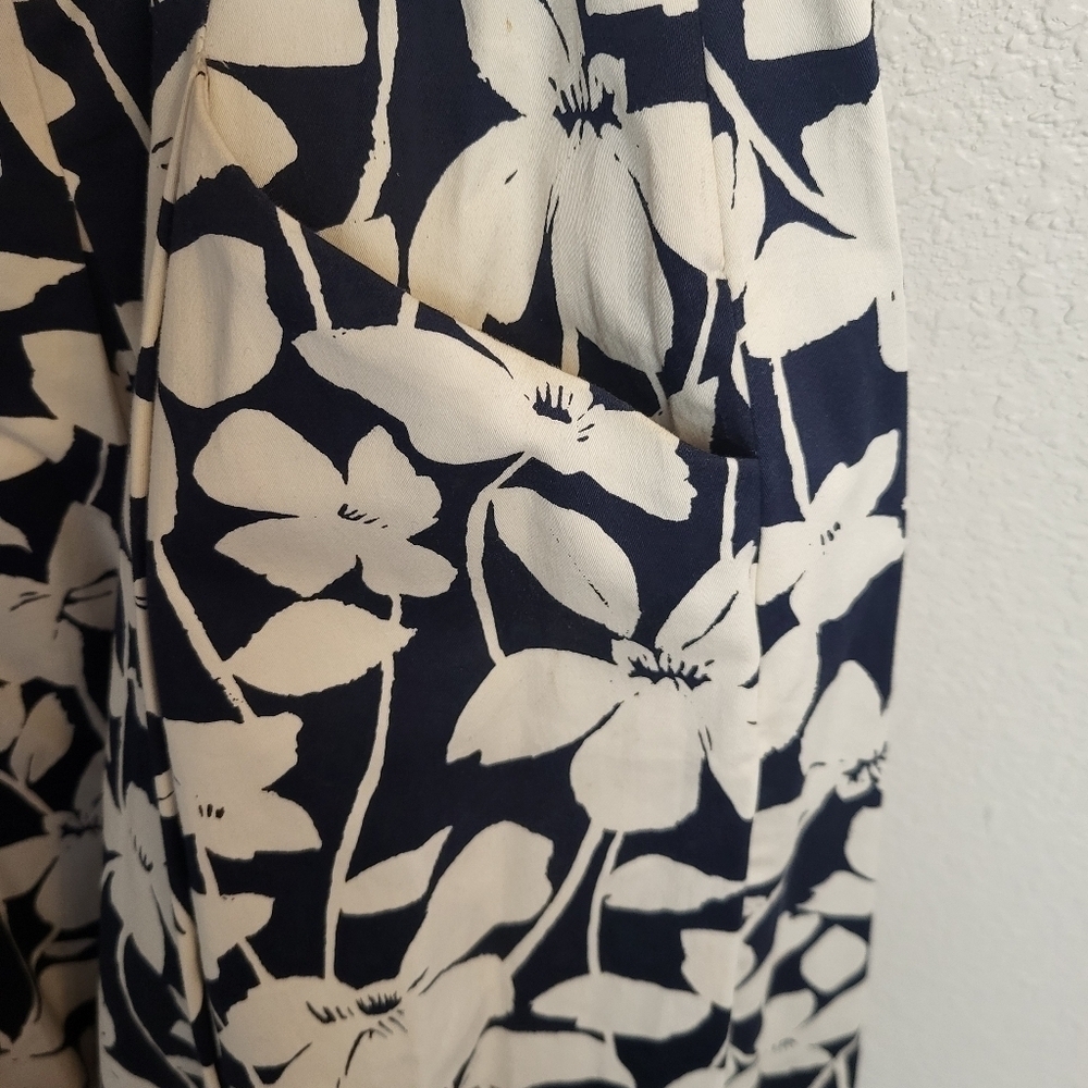 American Living Blue & White Floral Pleated Fit & Flare Women's Size 16 - Picture 8 of 9